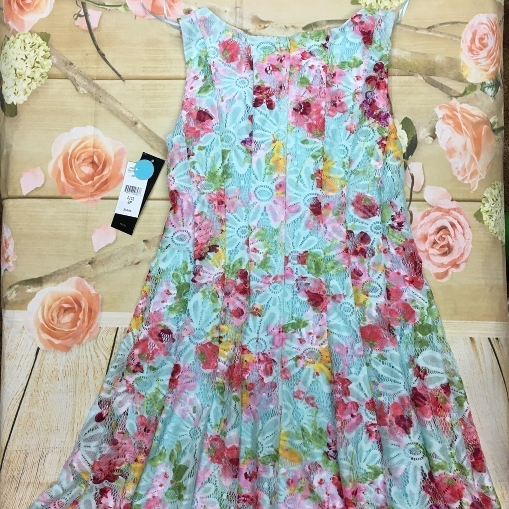 r&K women's petite‎ Floral dress NWT